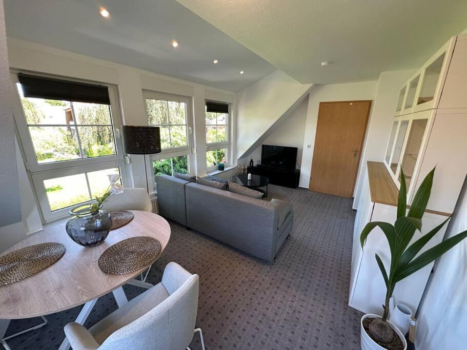 Ruhige, Kleine Ferienwohnung Schortens Dış mekan fotoğraf