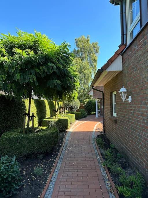 Ruhige, Kleine Ferienwohnung Schortens Dış mekan fotoğraf